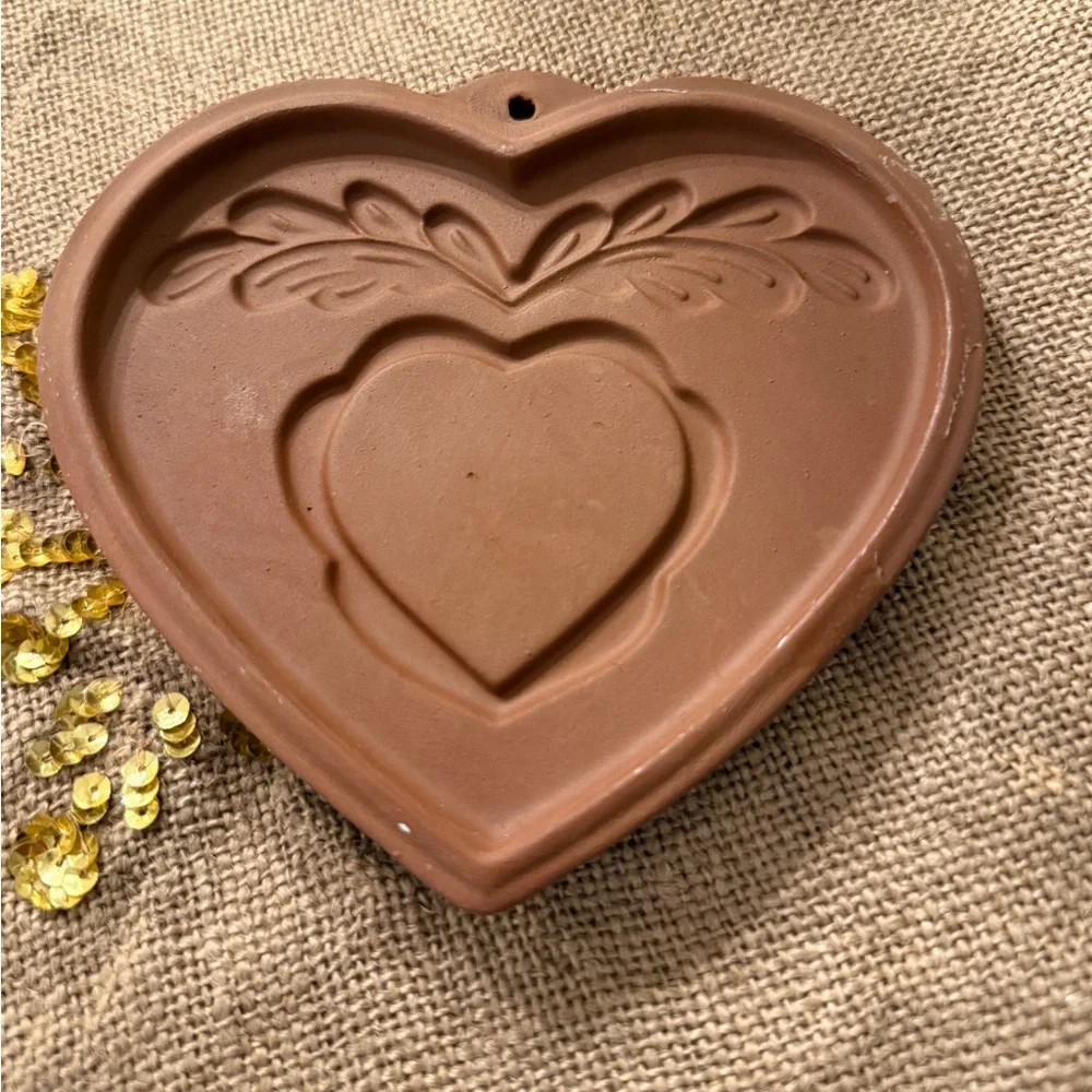 Country Home Collections Heart Cookie Mold 1992 Brown Heart within a HEART